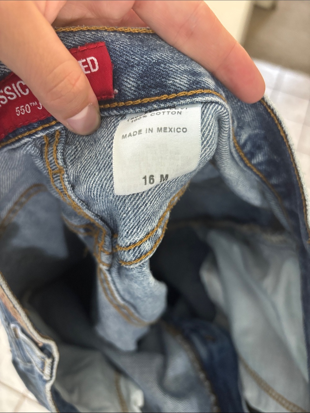 Levi's Classic Relaxed 550 Jeans - Picture 6 of 6